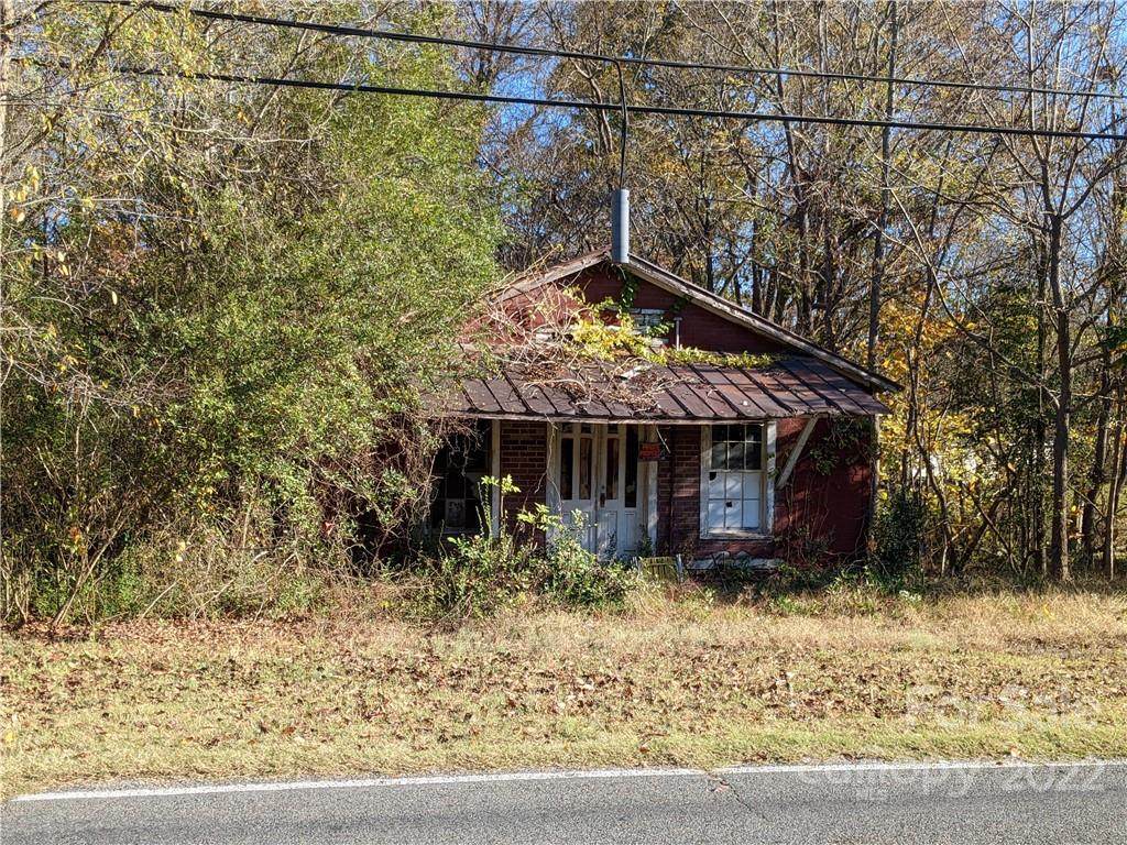 000 Pine Ridge Road - Photo 1