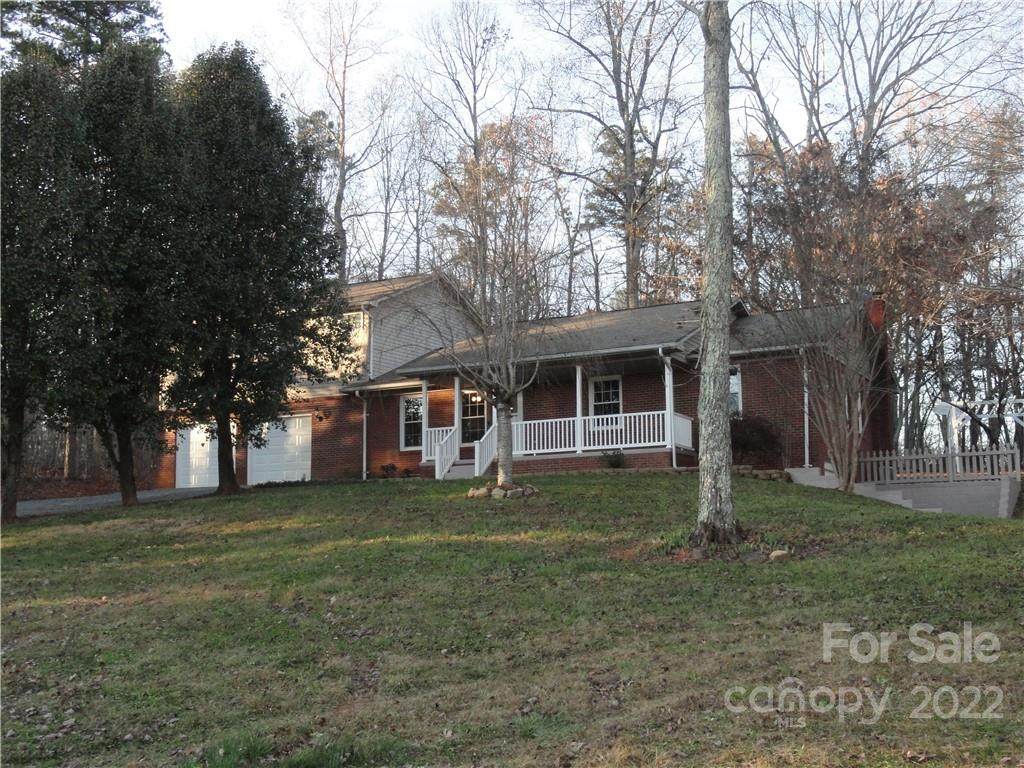 1386 Landis Lane - Photo 1