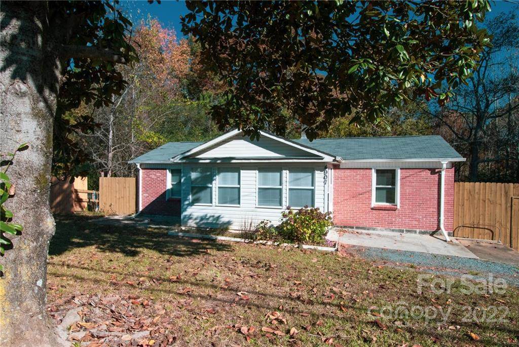 4907 Waxhaw Marvin Road - Photo 1