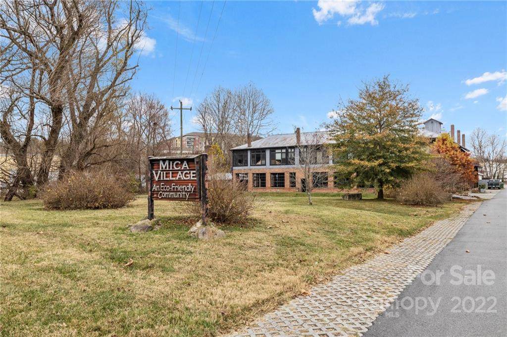 75 Thompson Street - Photo 1