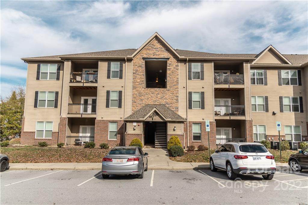 91 Brickton Village Circle - Photo 1