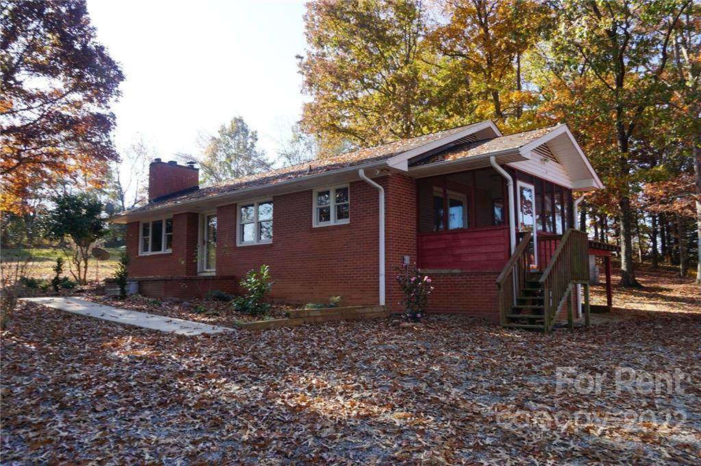 612 Mcdade Road - Photo 1