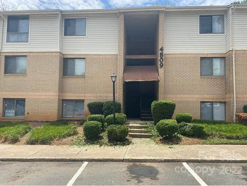 4809 Spring Lake Drive - Photo 1