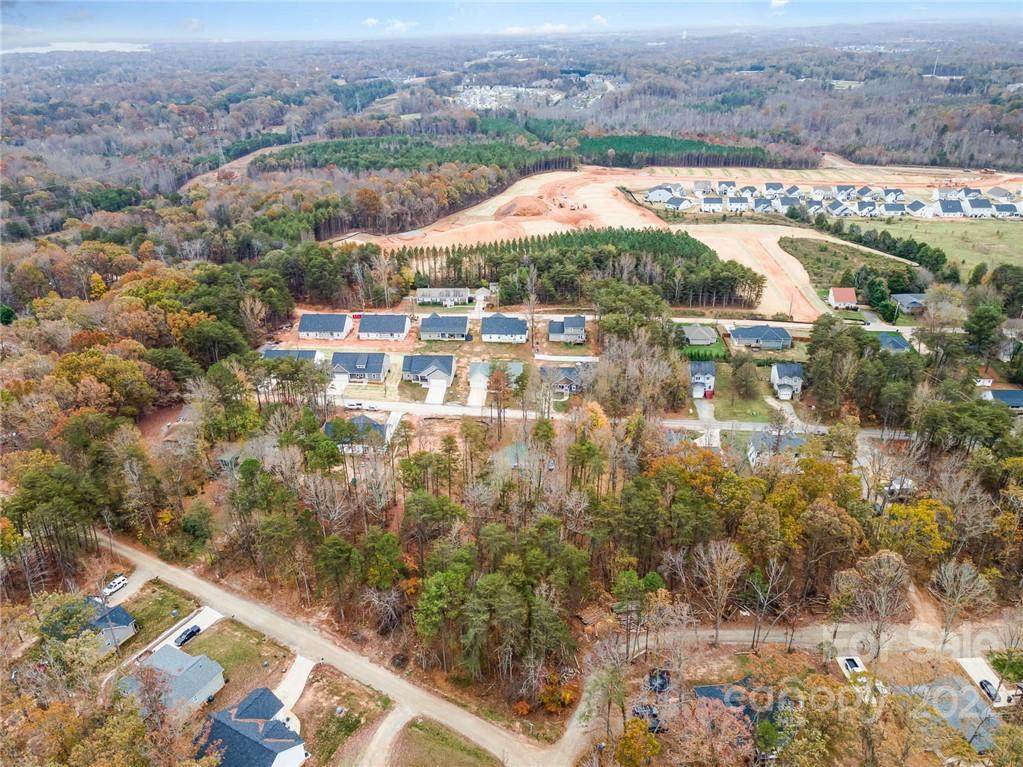 000 Lakehaven Drive - Photo 1