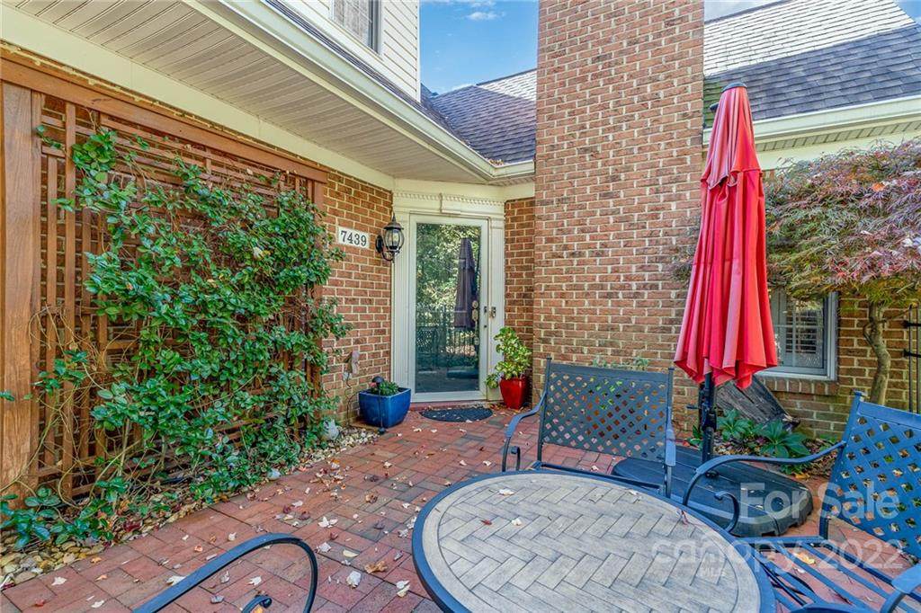 7439 Hurstbourne Green Drive - Photo 1