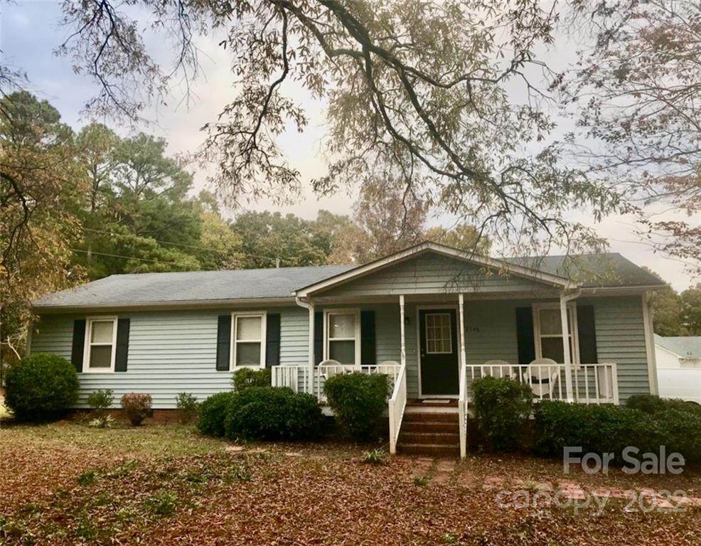2146 Eastview Road - Photo 1
