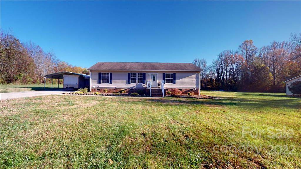 3180 Range Road - Photo 1