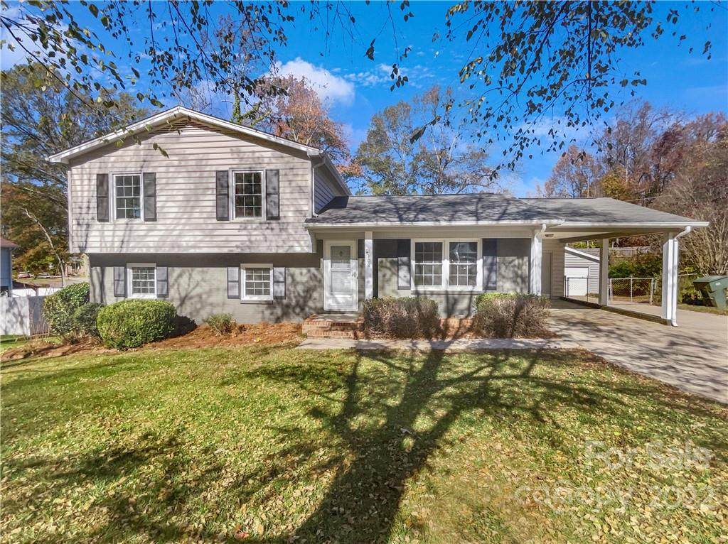 2108 Deepwood Court - Photo 1