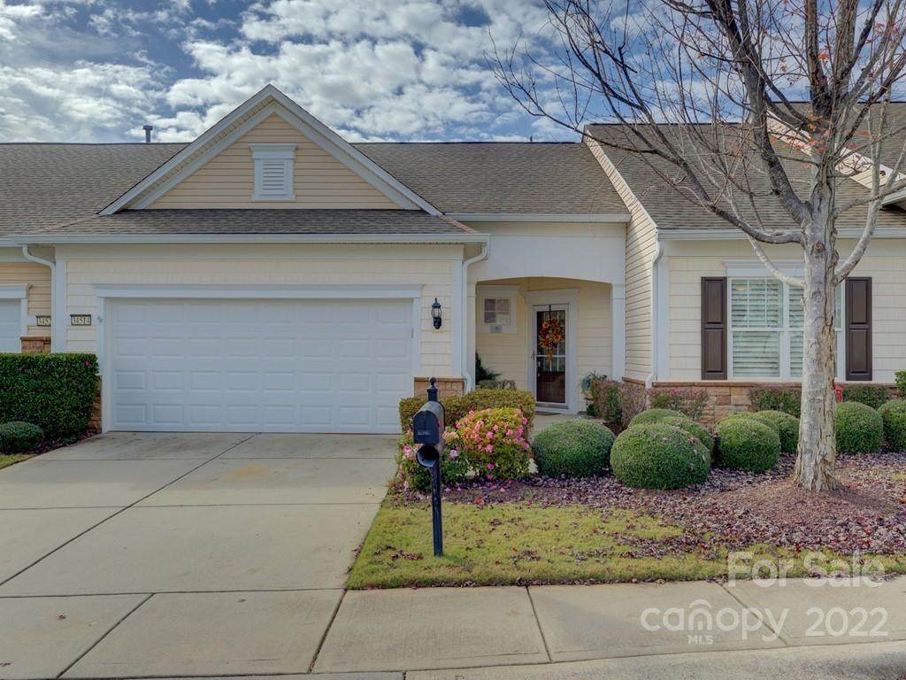 34514 Carolina Wren Lane - Photo 1