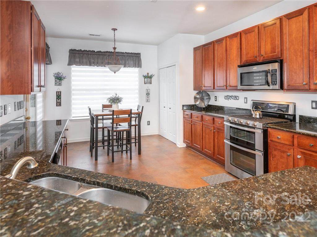 6148 Vinecrest Drive - Photo 1