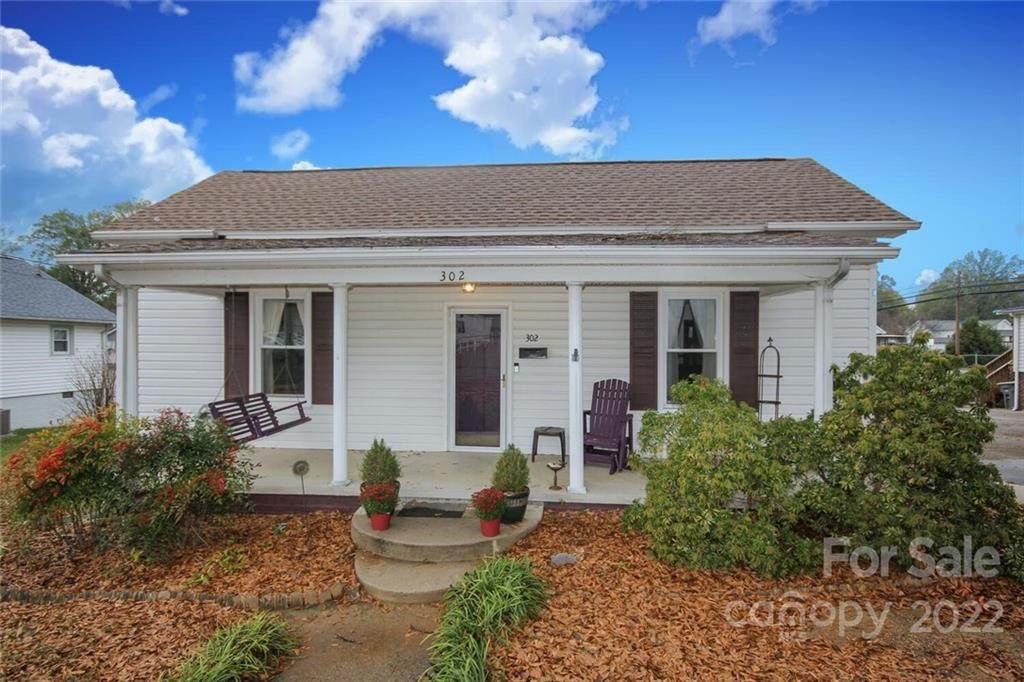 302 York Avenue - Photo 1