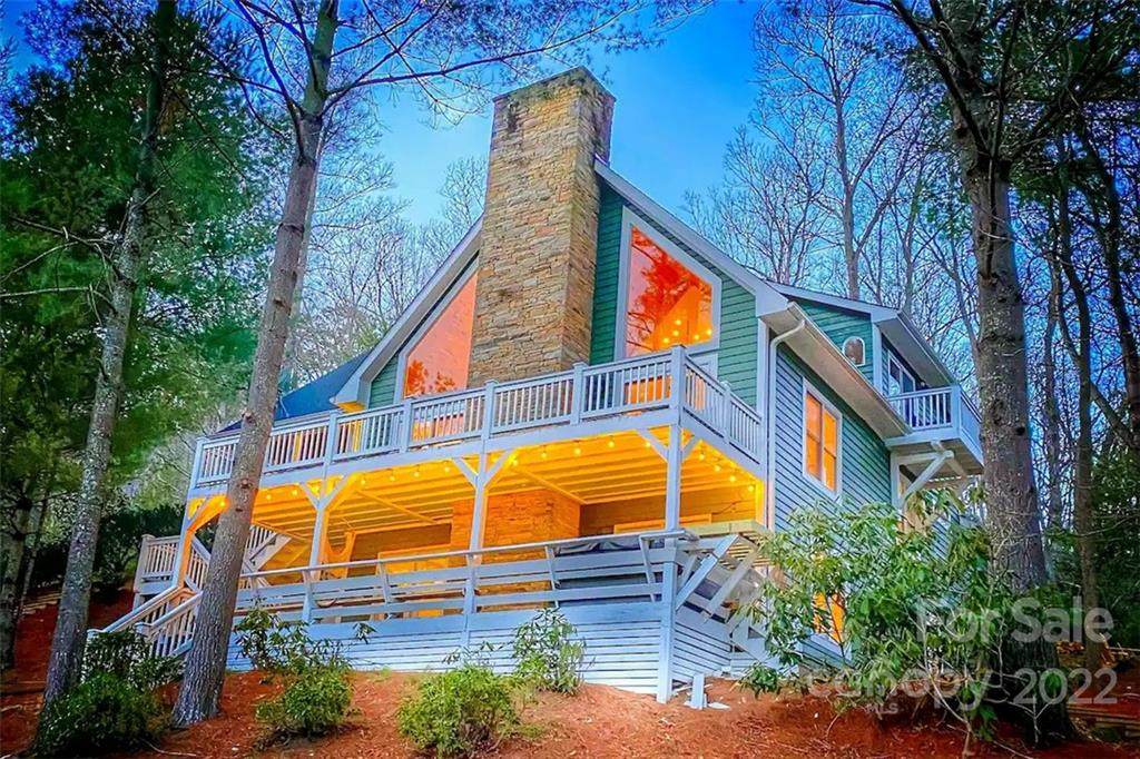 320 Woodland Drive - Photo 1