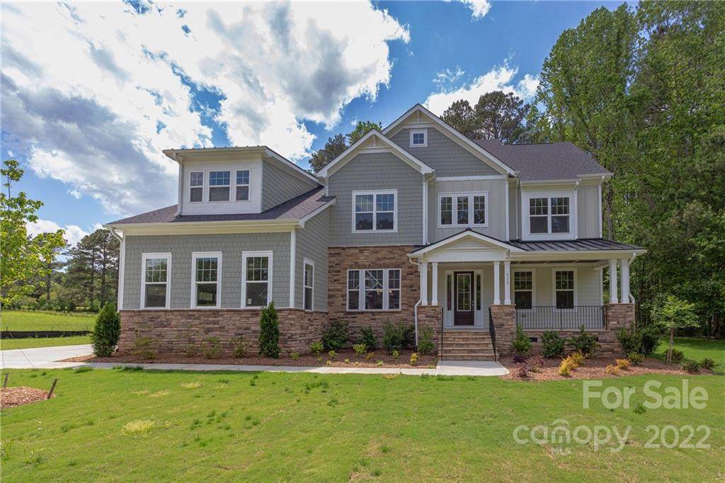 726 Wiggins Road - Photo 1