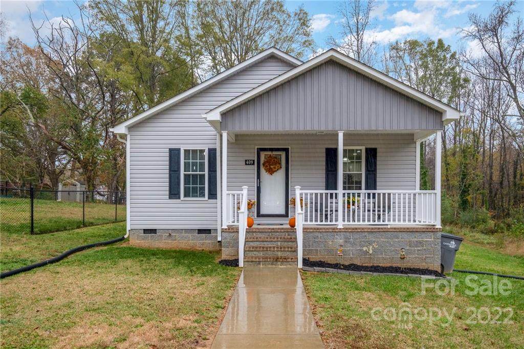 409 Snow Street - Photo 1