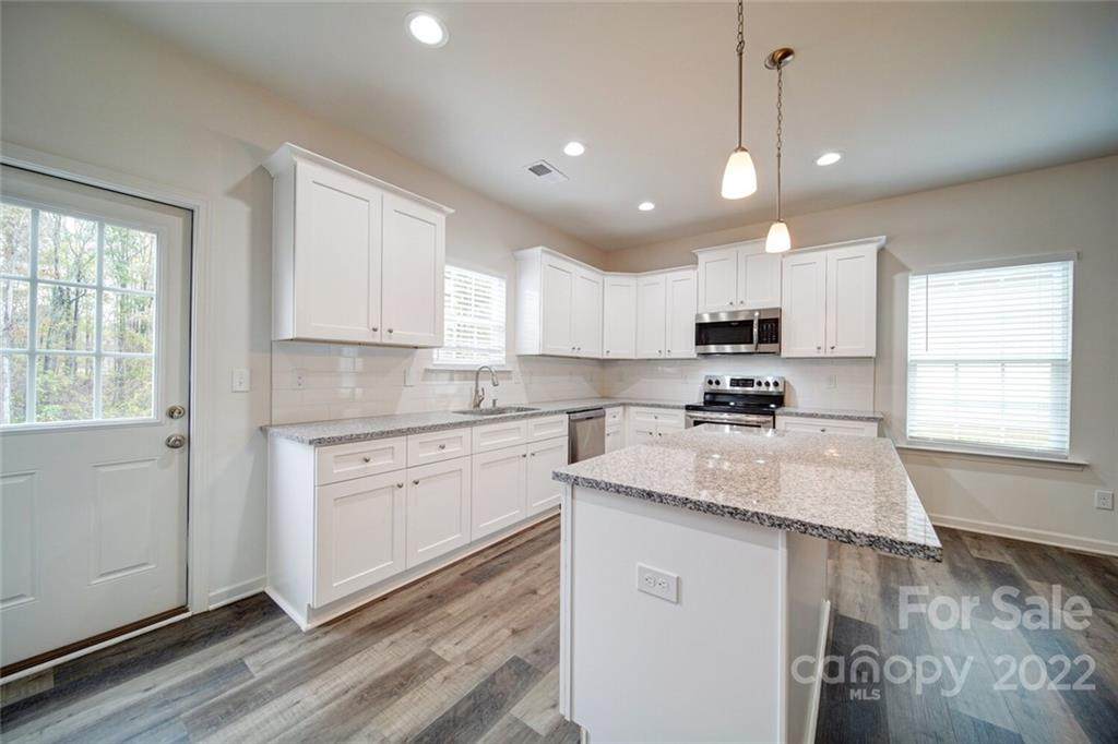 509 1/2 Maine Avenue - Photo 1