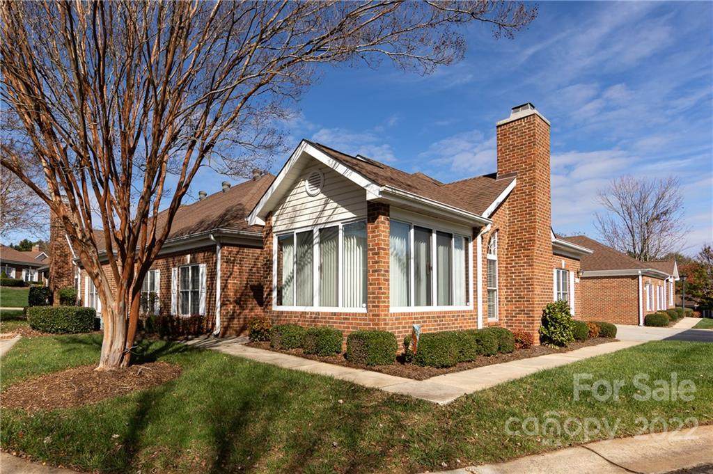 8185 Windsor Ridge Drive - Photo 1