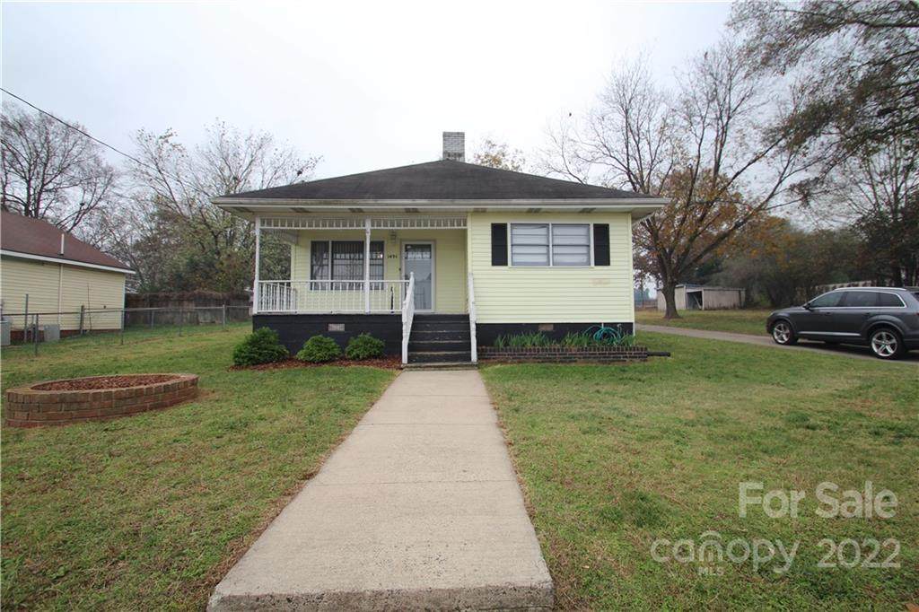 1451 Roseland Drive - Photo 1