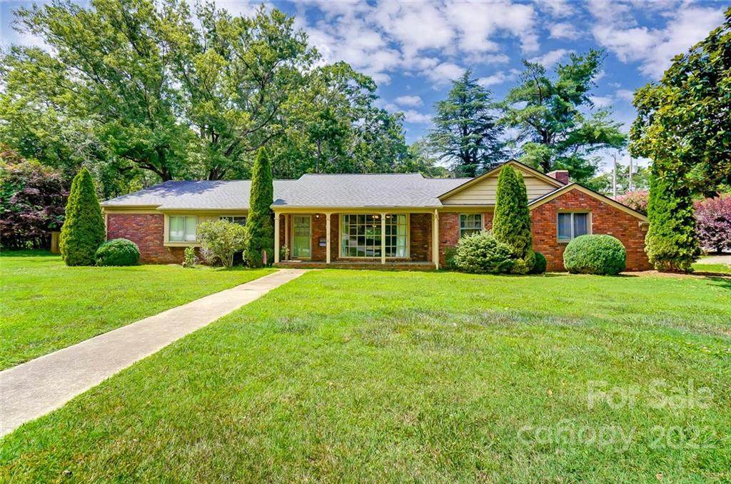 809 Waverly Place - Photo 1