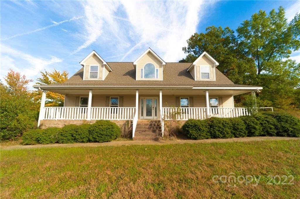 315 Sutherland Avenue - Photo 1