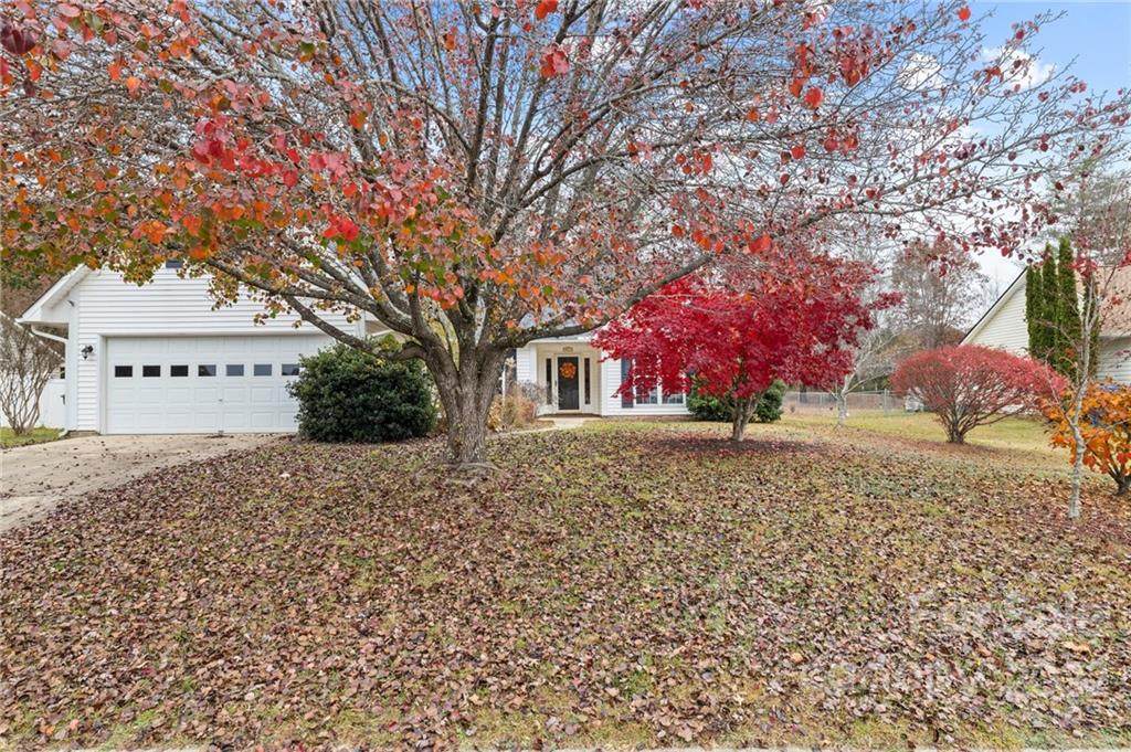 911 Woodhill Drive - Photo 1