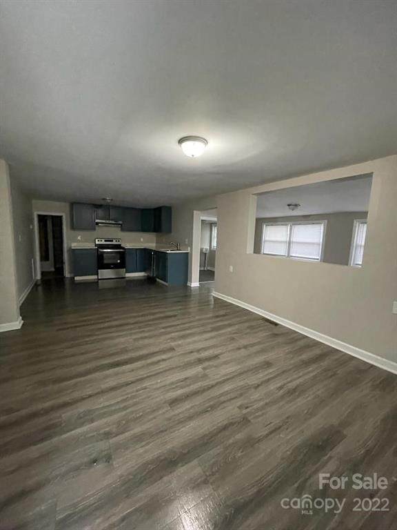 328 Carter Street - Photo 1