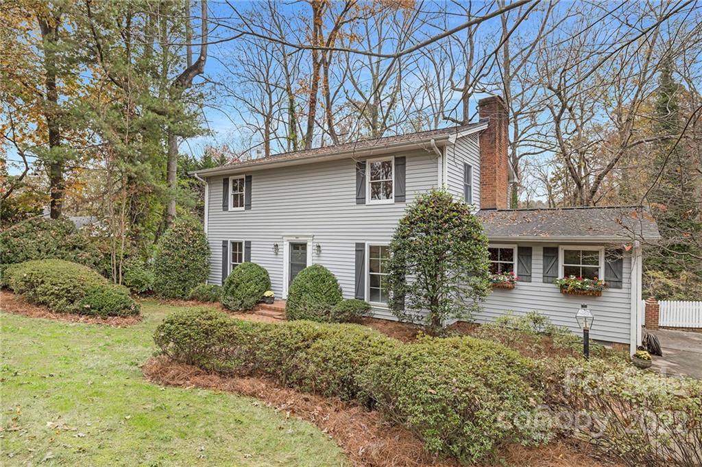 3007 Courtland Drive - Photo 1