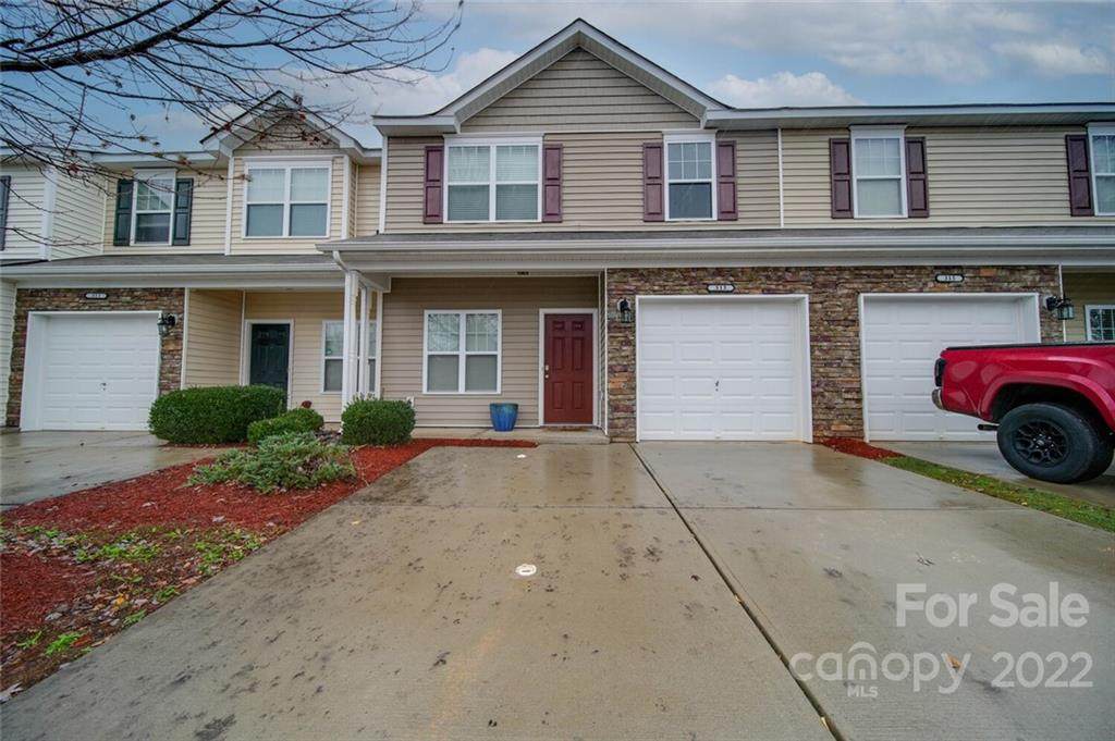 313 Sandy Spring Lane - Photo 1