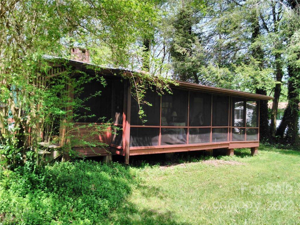 613 Price Road - Photo 1