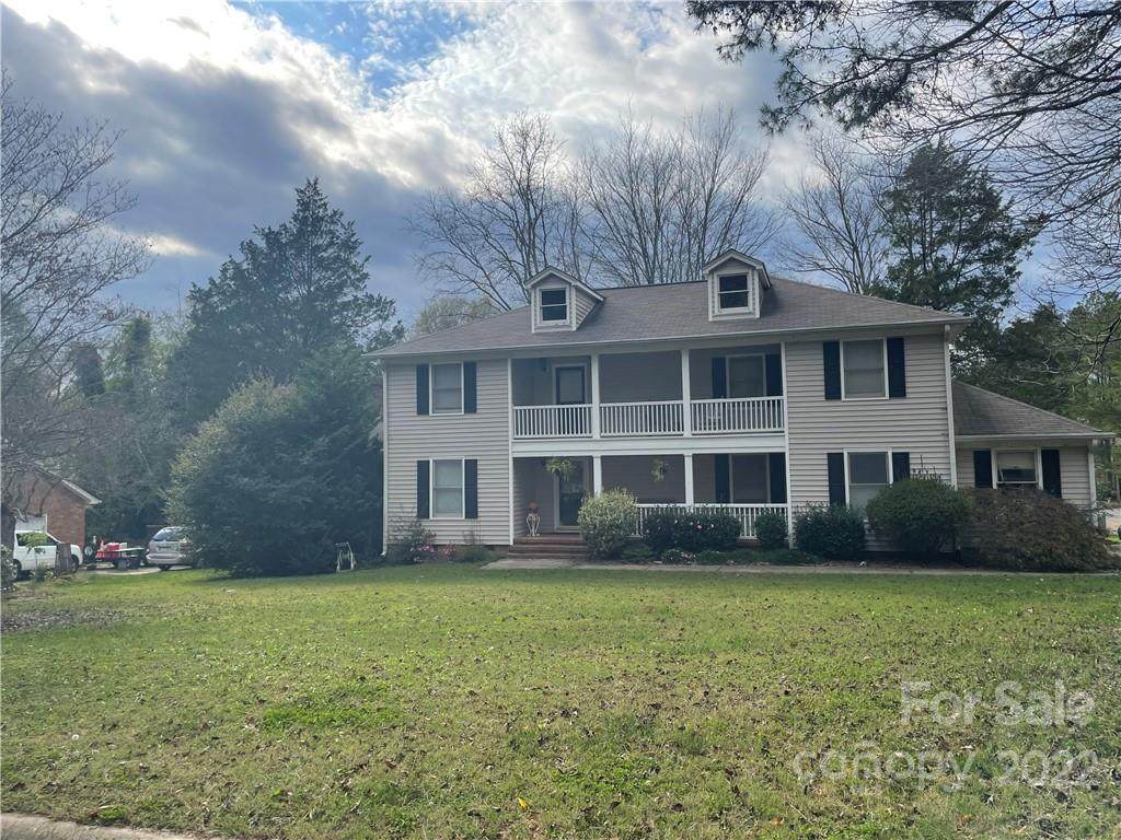 2029 Shannon Drive - Photo 1