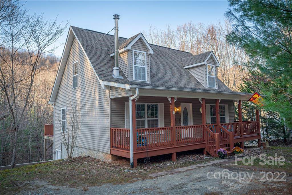 192 Crescent Drive - Photo 1