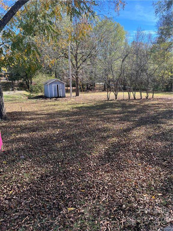 00 Crowell Avenue - Photo 1
