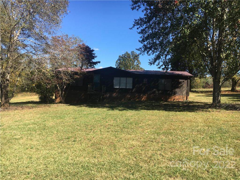 3900 Johnson Road - Photo 1