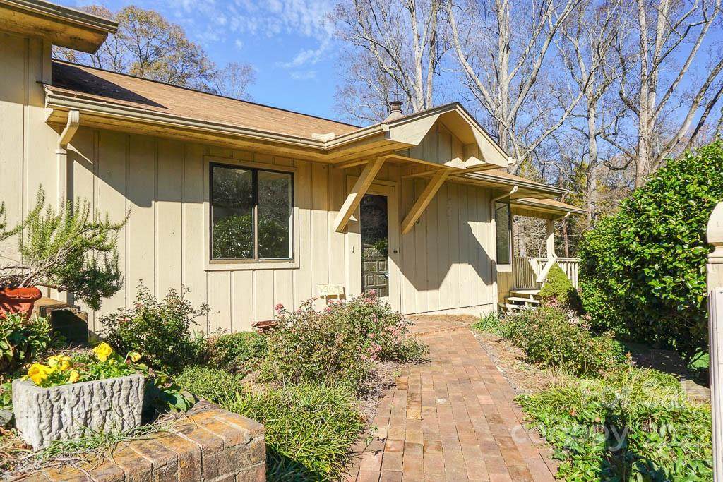 430 5th Avenue - Photo 1
