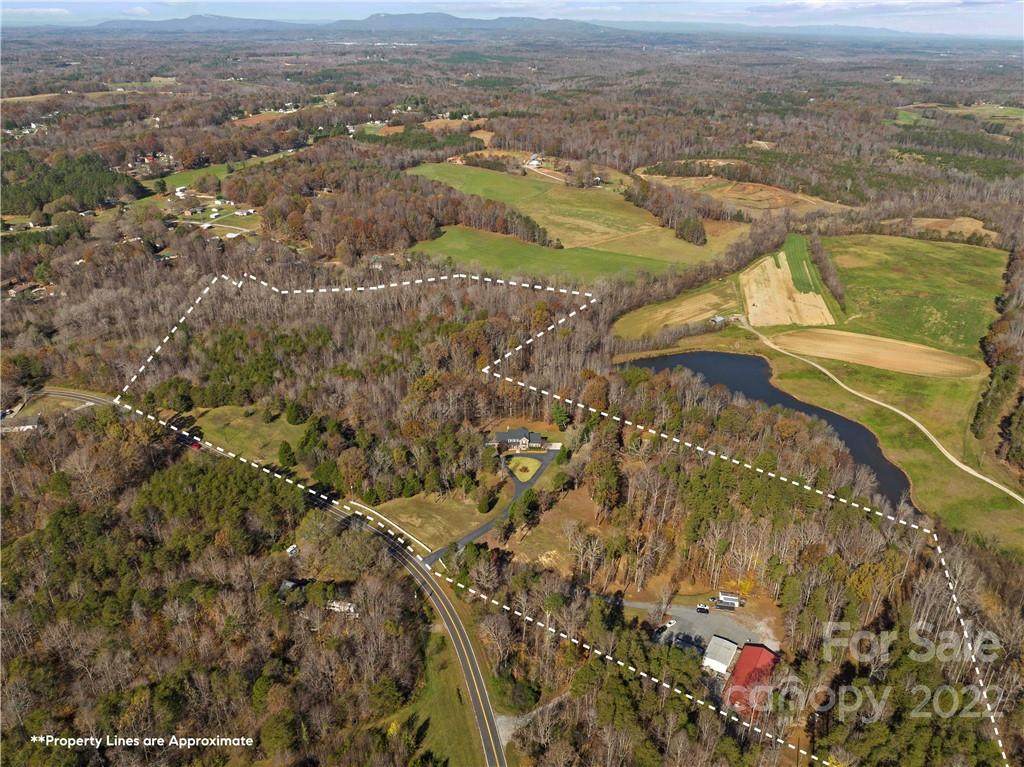 5325 Oakview Drive - Photo 1