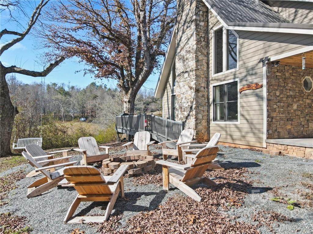 540 Toot Hollow Road - Photo 1