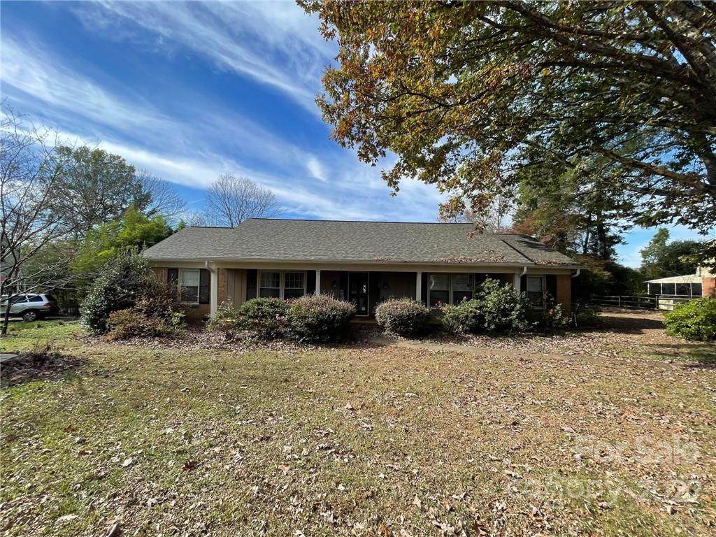 112 Lakenheath Lane - Photo 1