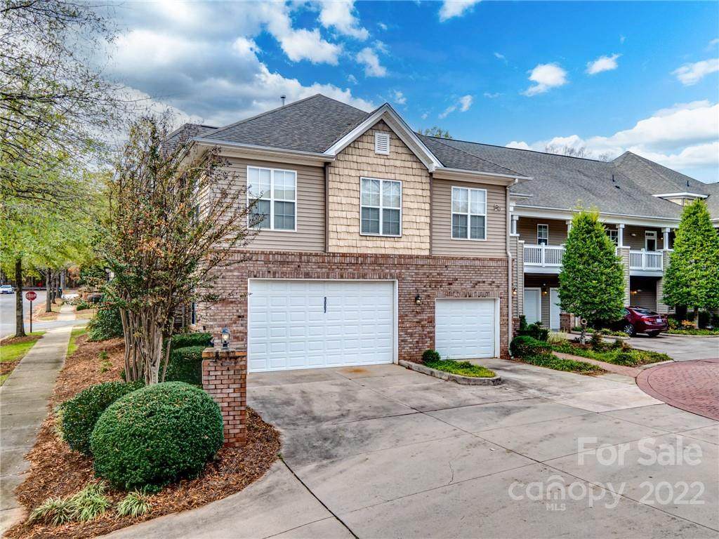 9007 Rosalyn Glen Road - Photo 1