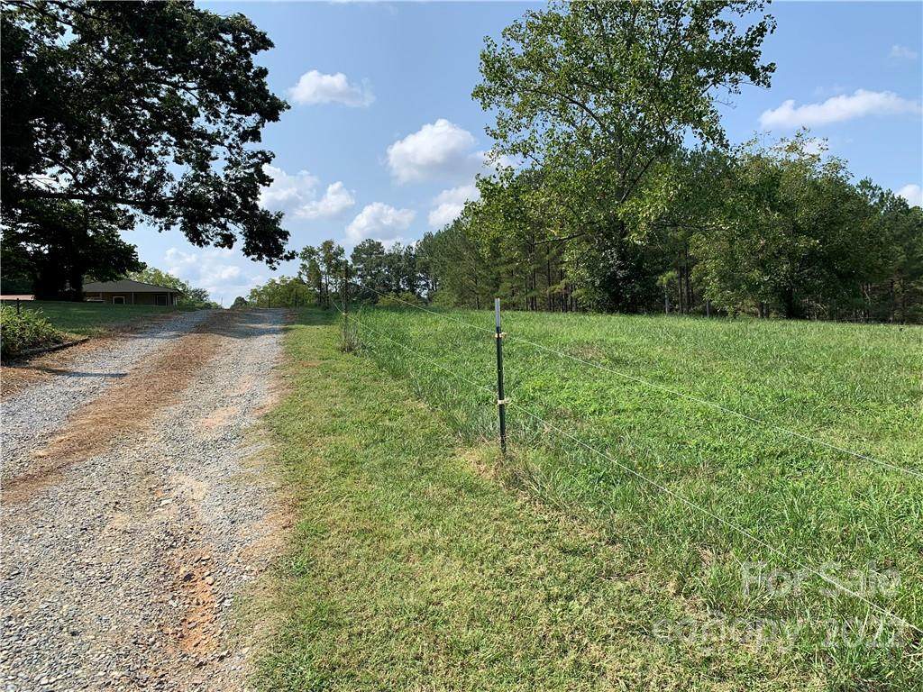 2616 Penninger Circle - Photo 1