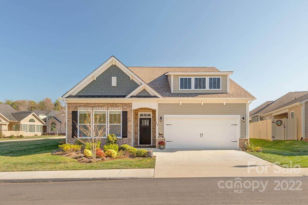 469 Summerfield Place - Photo 1
