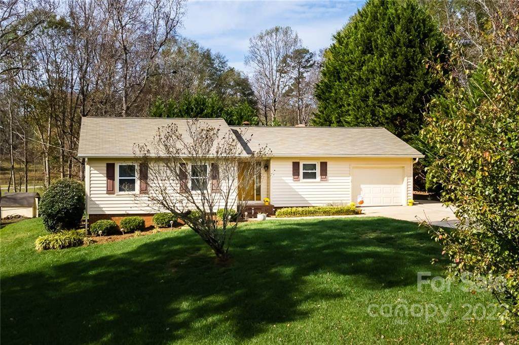 721 Mapleleaf Lane - Photo 1