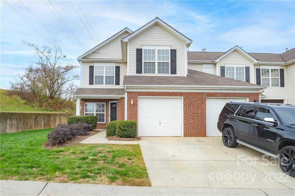 8532 Carolina Lily Lane - Photo 1