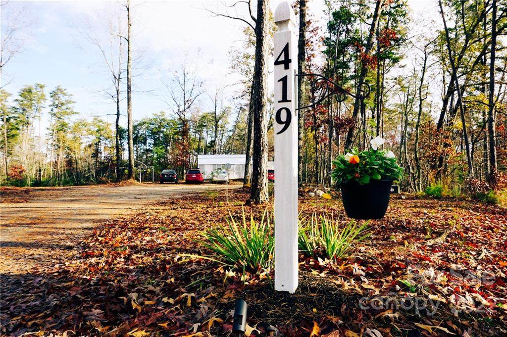 419 Turning Leaf Lane - Photo 1