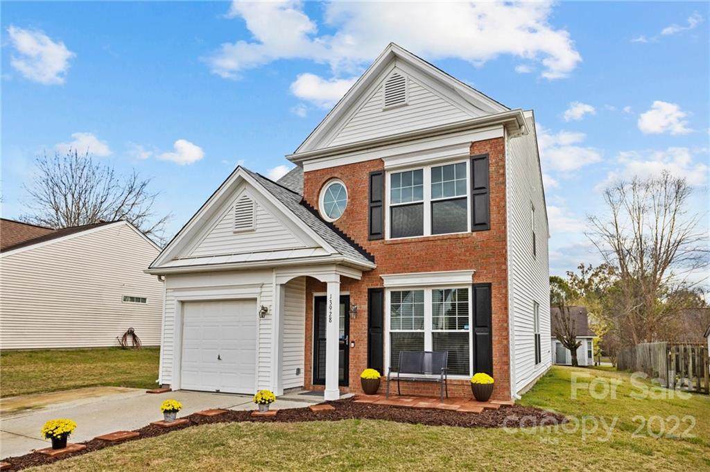 13928 Brownfield Trail Court - Photo 1