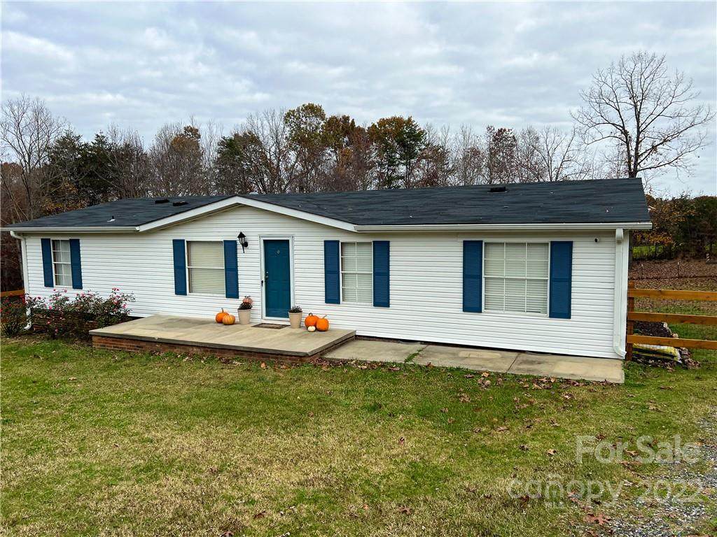 134 Cripple Creek Lane - Photo 1
