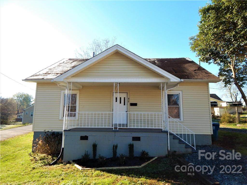610 Klutz Street - Photo 1