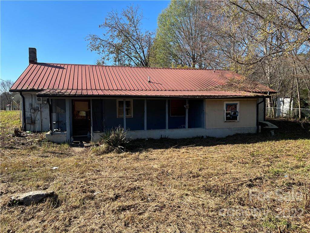133 Elmwood Road - Photo 1