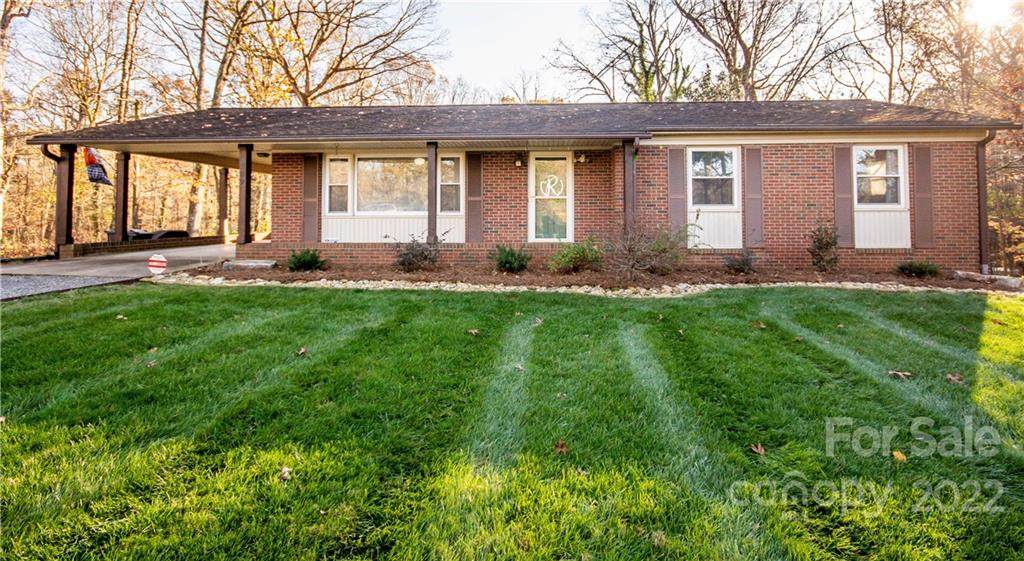 209 Tomlin Road - Photo 1