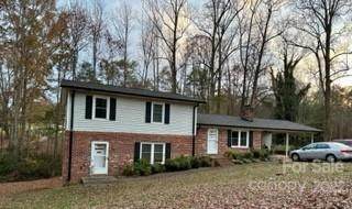 102 Brooks Avenue - Photo 1