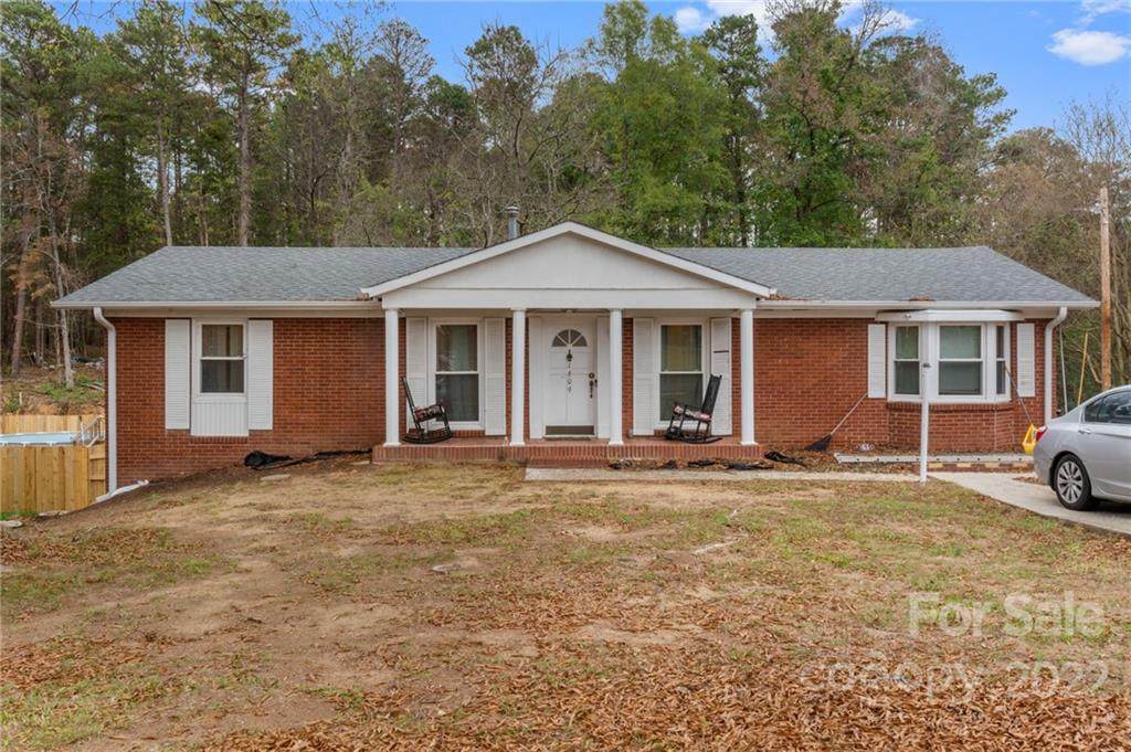 1609 Ross Drive - Photo 1