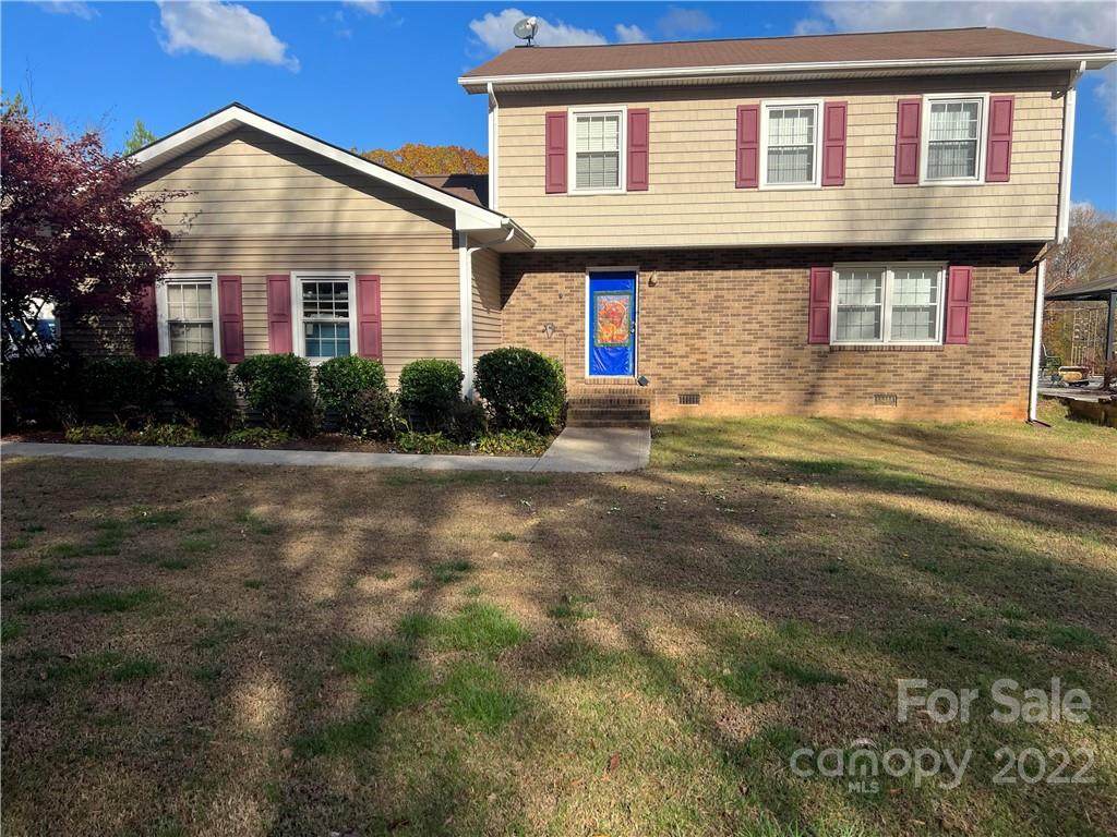 32598 Laton Road - Photo 1